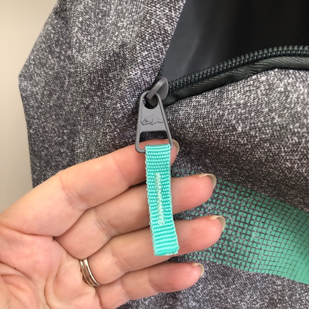 NWT Roots Student Backpack - grey / mint - Picture 6 of 13